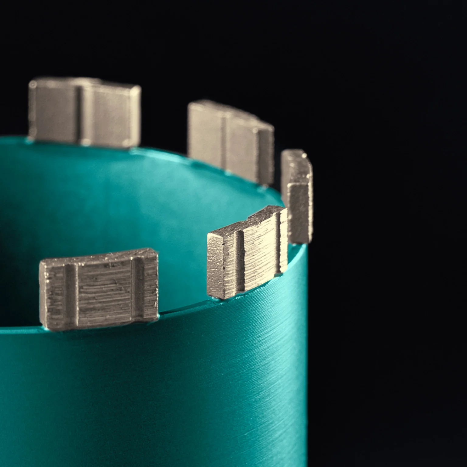 Алмазная коронка по железобетону KRAFTOOL 29825-062 DIAMOND 62 мм (450 мм, 1 1/4″, лазерная сварка сегментов)