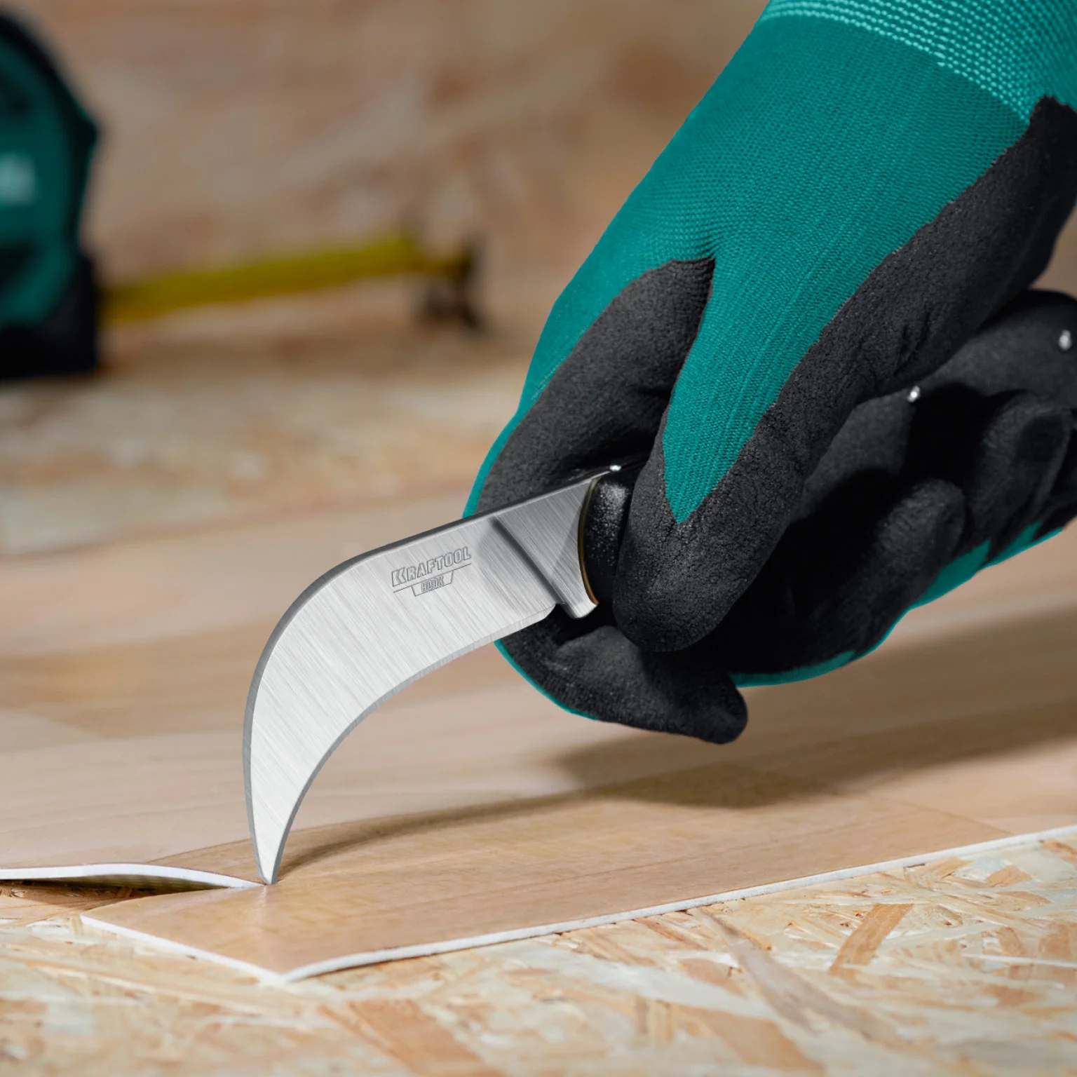 Нож складной KRAFTOOL для листовых и рулонных материалов, 200 мм (09298)