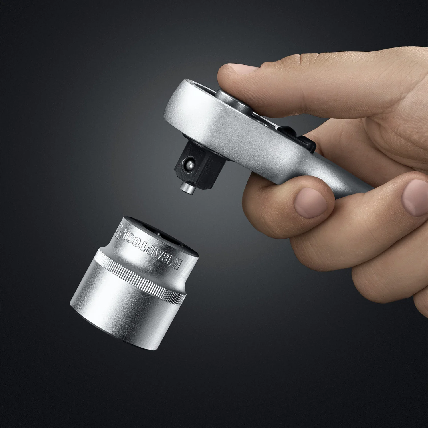 Универсальный набор инструмента KRAFTOOL EXTREM-66, 66 предм., (1/2″+1/4″) (27976-H66)