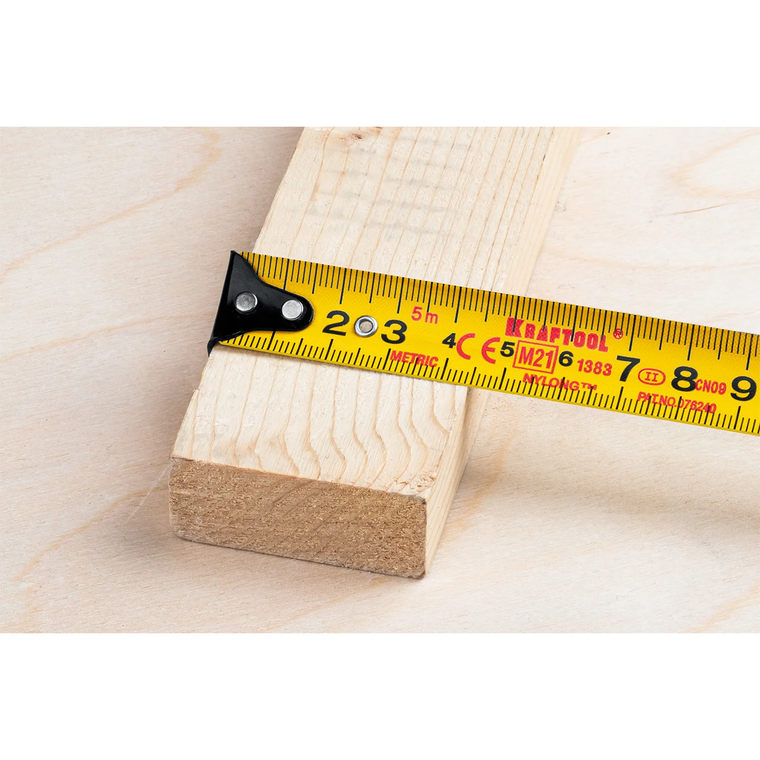Рулетка KRAFTOOL 5 м х 19 мм (34122-05-19)