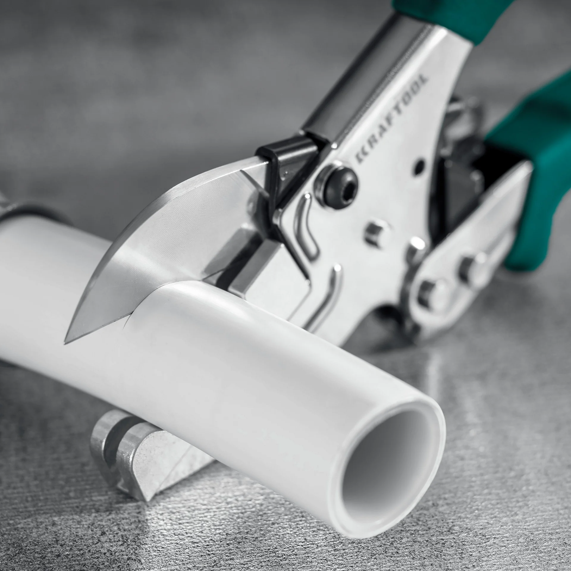 Ножницы угловые KRAFTOOL для различных профилей из пластика и резины, с набором сменных губок (23372-12)