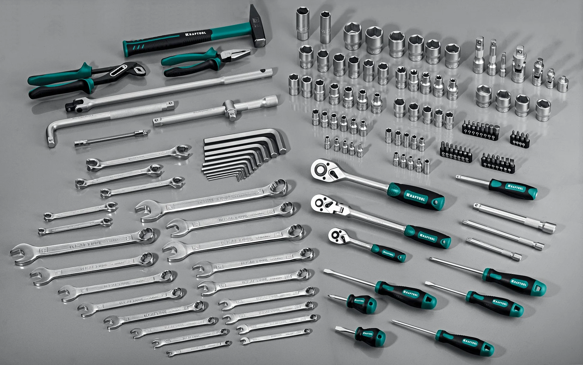 Универсальный набор инструмента KRAFTOOL EXTREM-142, 142 предм., (1/2″+3/8″+1/4″) (27889-H142)