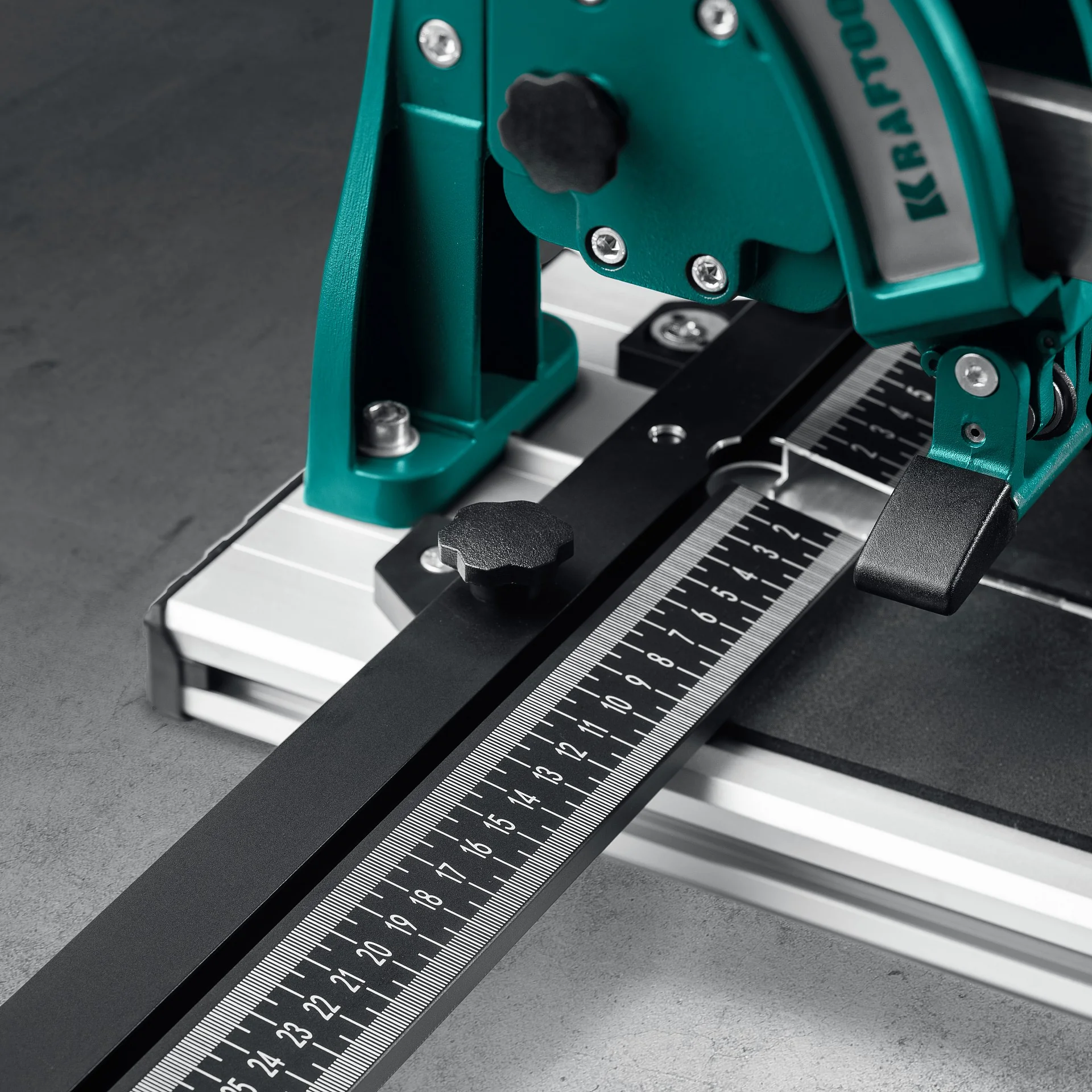 Плиткорез ручной профессиональный KRAFTOOL 1200 (33271-120)