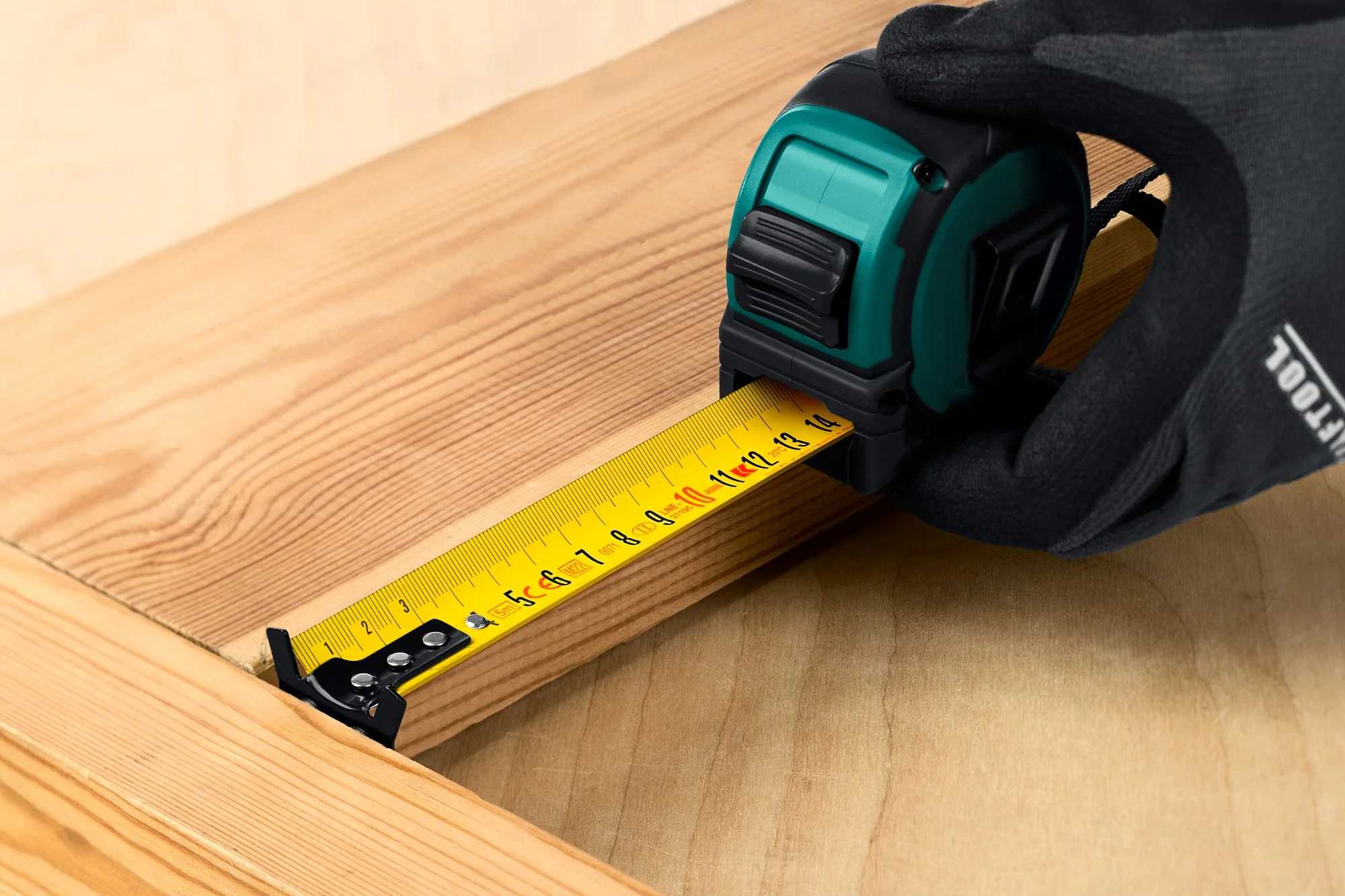 Рулетка KRAFTOOL 5 м х 32 мм, со сверх широким полотном (34127-5)