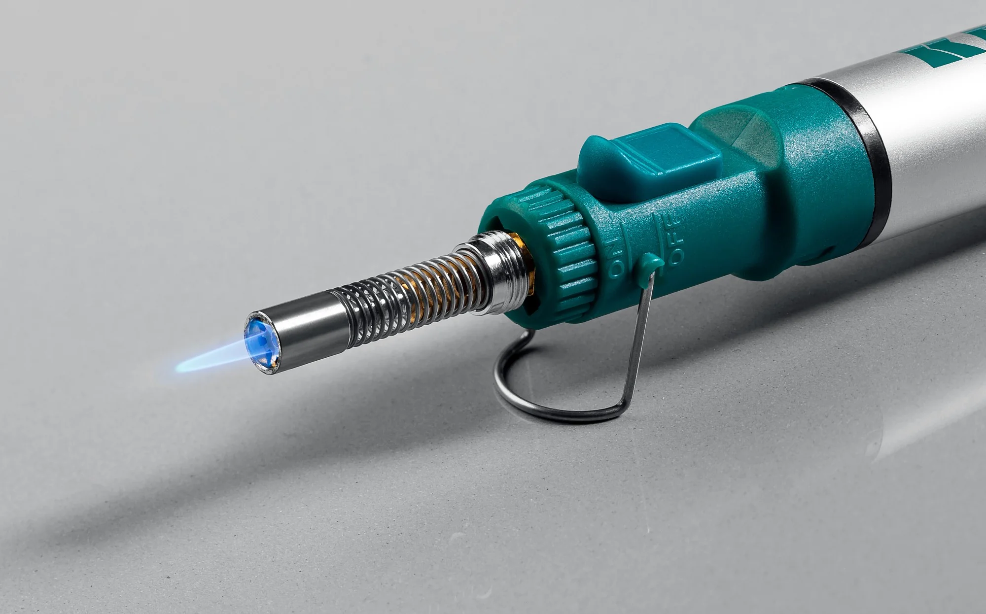 Паяльник газовый KRAFTOOL 70 B, 30 - 70 Вт, 1300°С, горелка, фен, набор 8 в 1 (55504-H8)