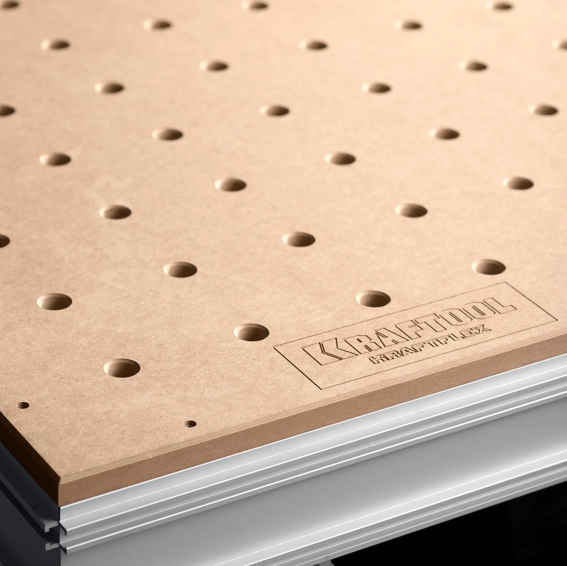 Универсальный монтажный стол KRAFTOOL KRAFTFLEX MFT, 1157x773 мм (32800)