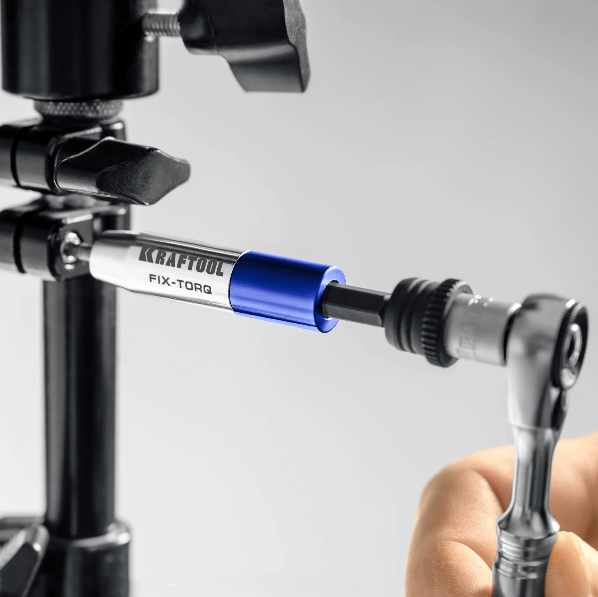 Динамометрический адаптер KRAFTOOL FIX-TORQ, 0.9 Нм, для бит (64035-0.9)